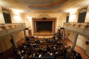 Vista interna del teatro aurora